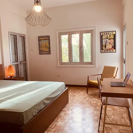 Retro-modern Luxury Flat In Agios Andreas Apartment *